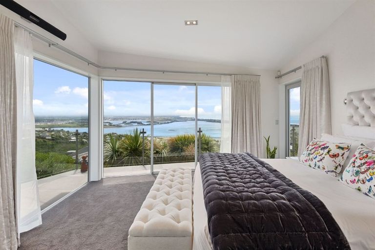 Photo of property in 1 Ti Kouka Eco Lane, Redcliffs, Christchurch, 8081