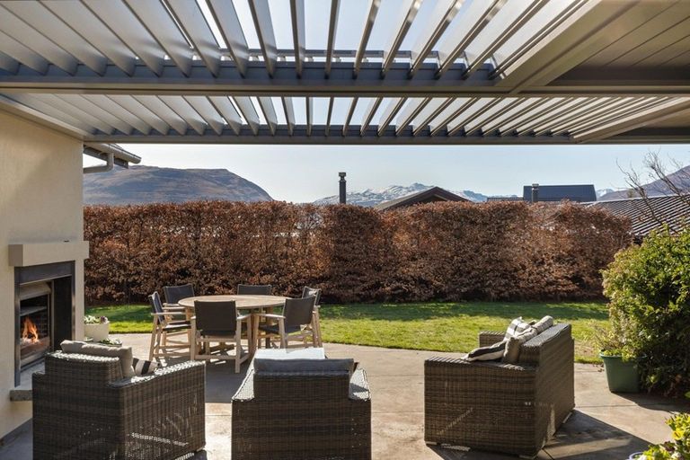 Photo of property in 4 Caithness Court, Jacks Point, Queenstown, 9371