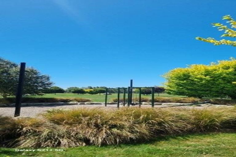 Photo of property in 34 Jarnac Boulevard, Yaldhurst, Christchurch, 8042