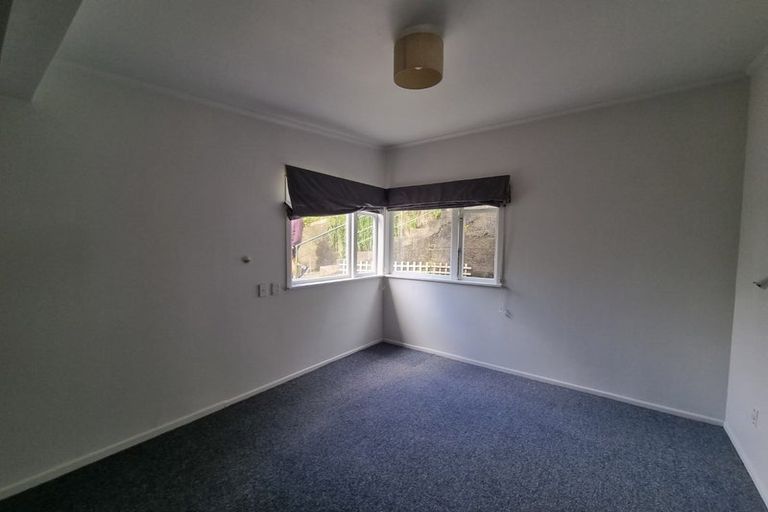 Photo of property in 94 Karepa Street, Brooklyn, Wellington, 6021