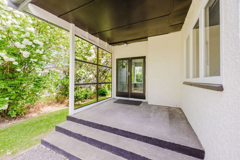 Photo of property in 36 Francis Drake Street, Waipukurau, 4200