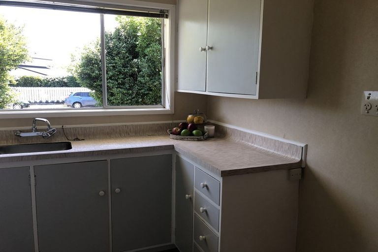 Photo of property in 16 Rata Street, Waikanae, 5036