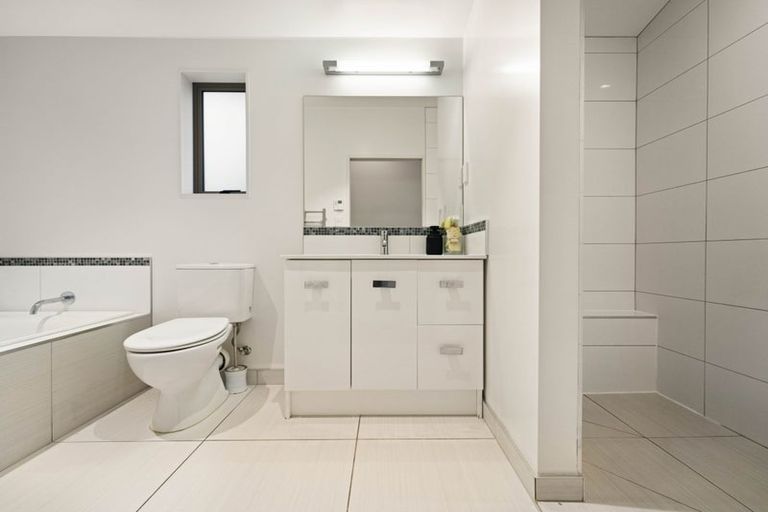 Photo of property in 9 Saint Maroun Rise, The Gardens, Auckland, 2105