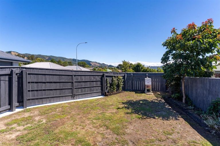 Photo of property in 9 Vining Crescent, Stoke, Nelson, 7011