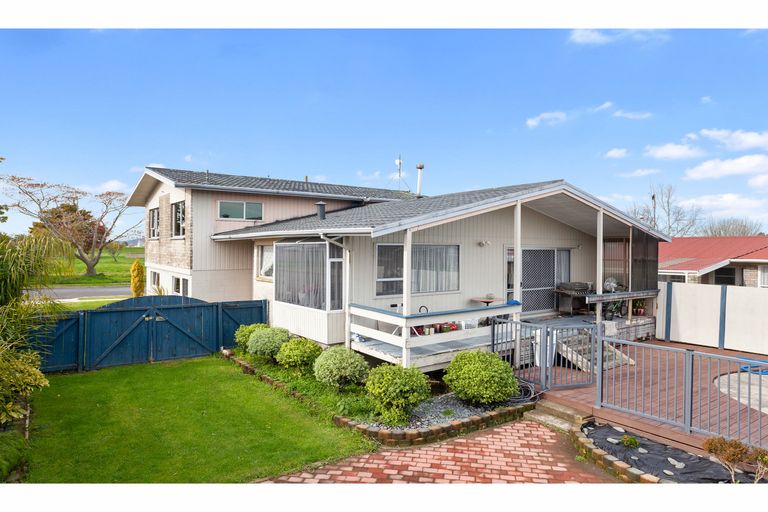 Photo of property in 25 Rata Avenue, Edgecumbe, 3120