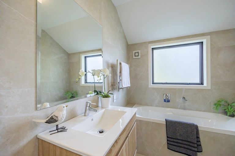 Photo of property in 7a Manuwai Road, Torbay, Auckland, 0630