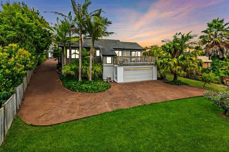 Photo of property in 45 Vintage Drive, Henderson, Auckland, 0612