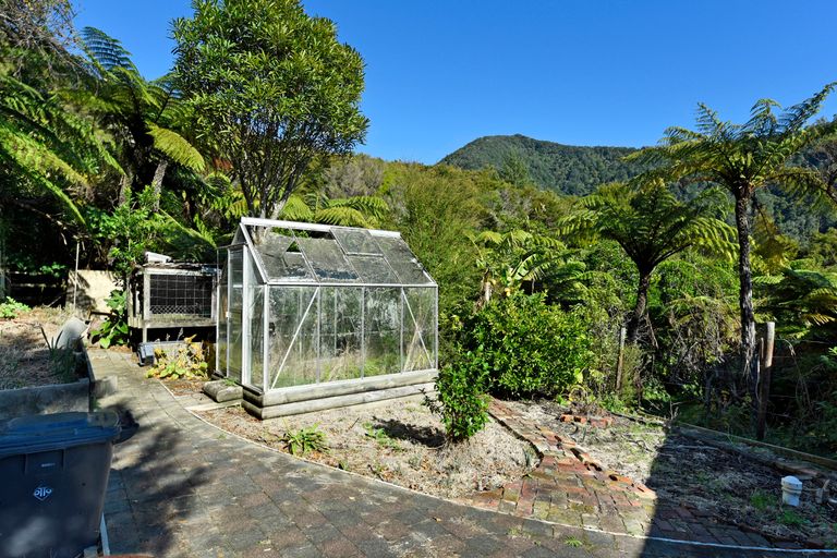 Photo of property in 23-25 Nikau Heights, Little Wanganui, Karamea, 7893