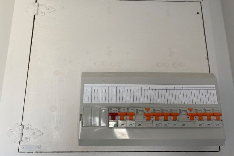 Photo of property in 3 Aberdeen Avenue, Takaro, Palmerston North, 4412