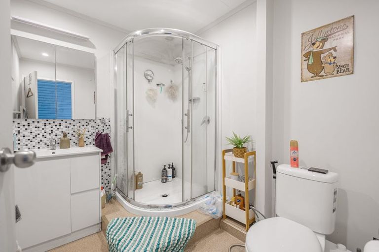 Photo of property in 253 Whitford Road, Shamrock Park, Howick, 2571