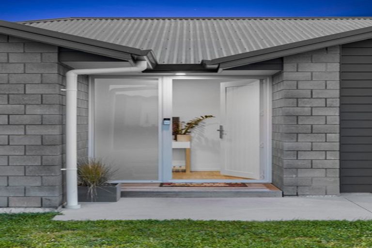 Photo of property in 55 Awataha Crescent, Pyes Pa, Tauranga, 3110