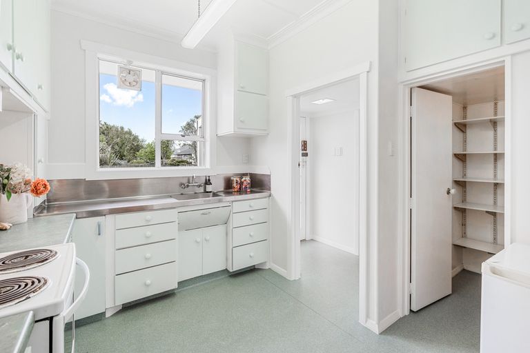 Photo of property in 57 Hargest Crescent, Saint Kilda, Dunedin, 9012