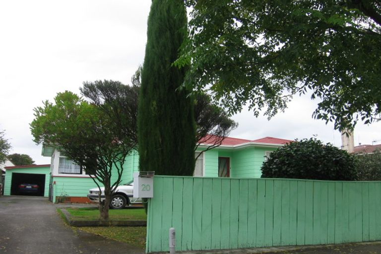 Photo of property in 20 Ellesmere Crescent, Highbury, Palmerston North, 4412