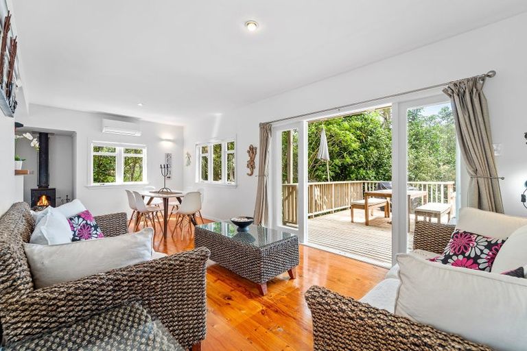 Photo of property in 62 Clinton Road, Tawharanui Peninsula, Matakana, 0986