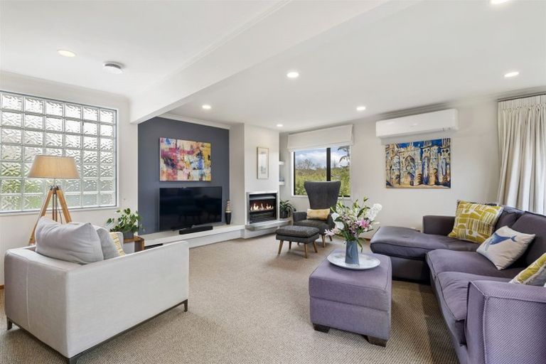 Photo of property in 9a Huntly Road, Campbells Bay, Auckland, 0630