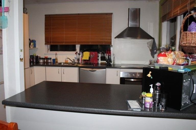 Photo of property in 12 Lewis Road, Pakuranga, Auckland, 2010