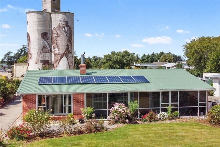 Photo of property in 85 Shearman Street, Waimate, 7924