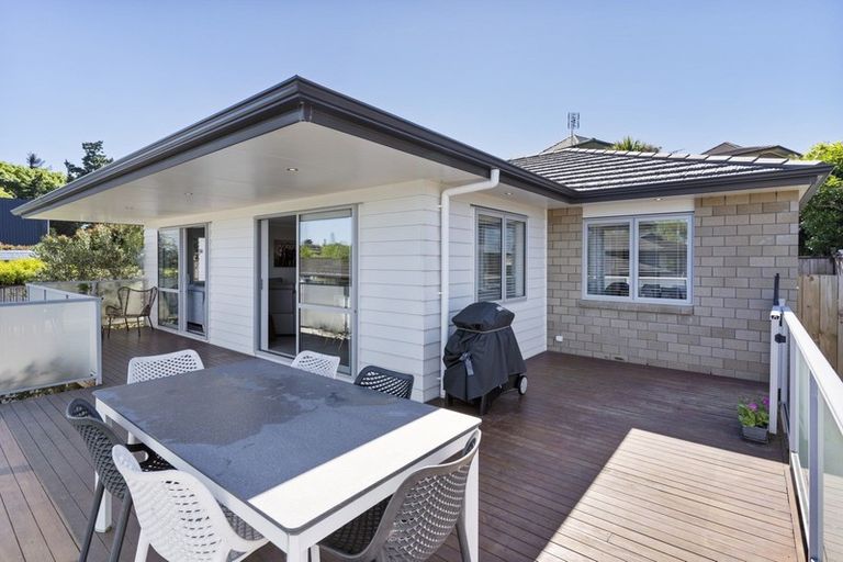 Photo of property in 124a Prince Regent Drive, Half Moon Bay, Auckland, 2012