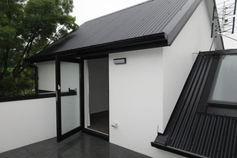 Photo of property in 1/140 Office Road, Merivale, Christchurch, 8014