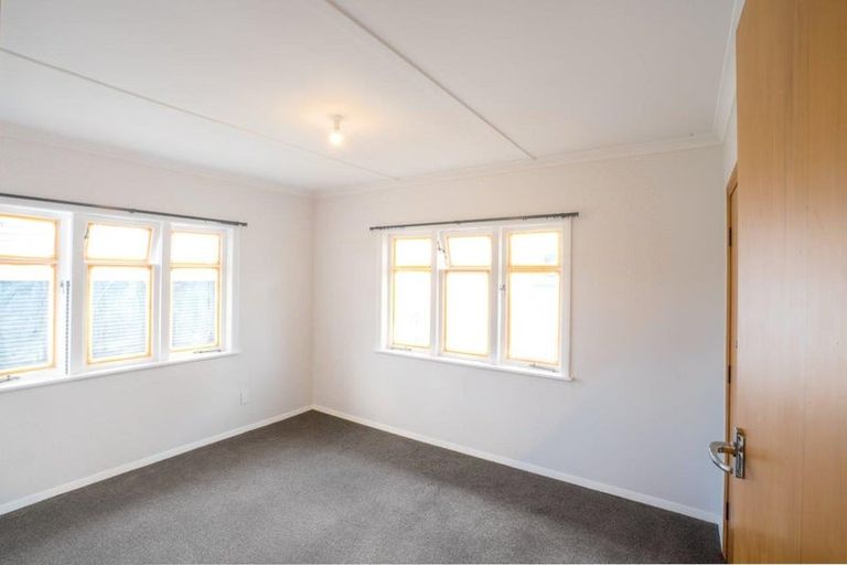Photo of property in 7 Moray Place, Highbury, Palmerston North, 4412