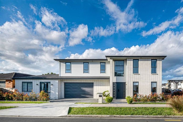 Photo of property in 62 Donegal Park Drive, Flat Bush, Auckland, 2019