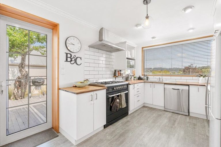 Photo of property in 52 Sunbury Street, Andersons Bay, Dunedin, 9013