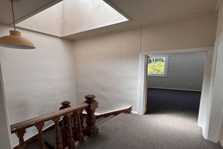 Photo of property in 19 Holloway Road, Aro Valley, Wellington, 6021
