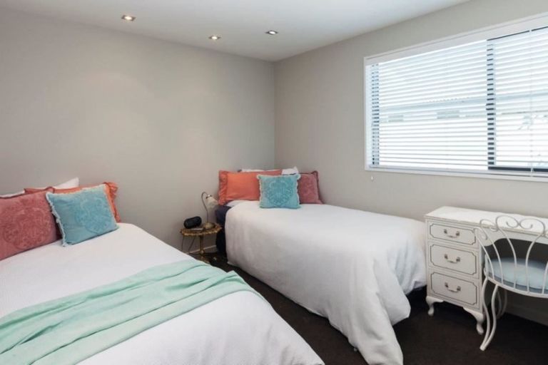 Photo of property in 94 Office Road, Merivale, Christchurch, 8014