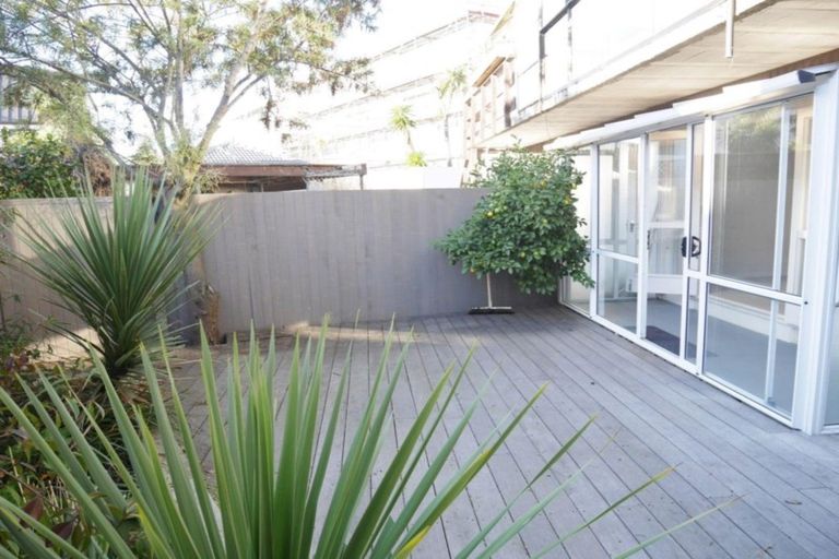 Photo of property in 2/15a Marriner Street, Sumner, Christchurch, 8081