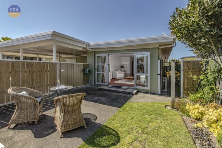 Photo of property in 1/2 Trigg Crescent, Taradale, Napier, 4112