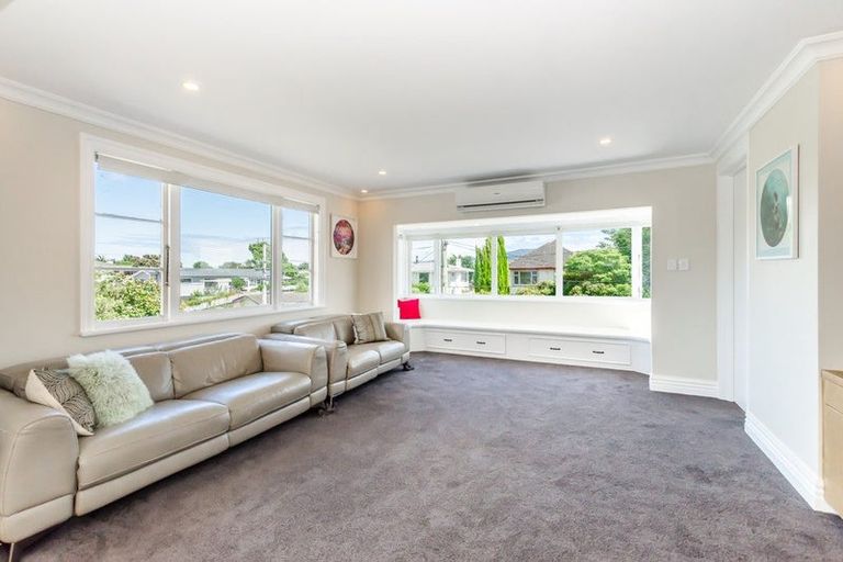 Photo of property in 12 Gray Avenue, Paraparaumu Beach, Paraparaumu, 5032