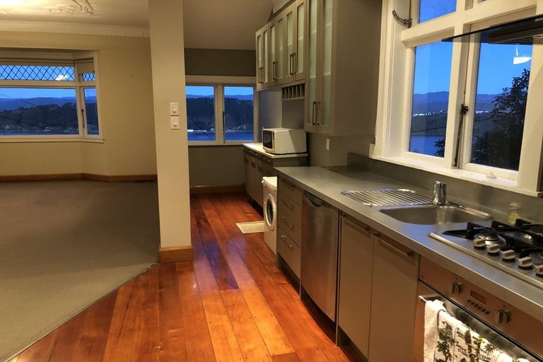 Photo of property in 108 Grafton Road, Roseneath, Wellington, 6011