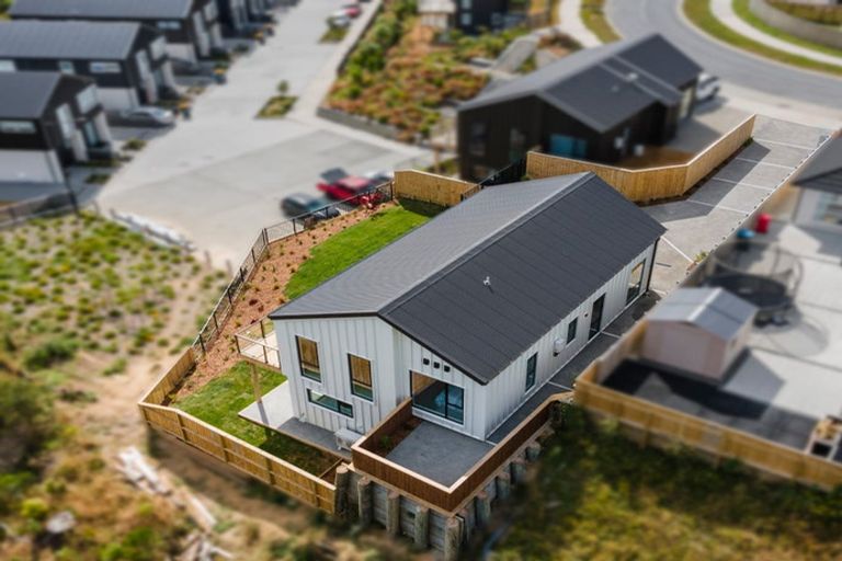 Photo of property in 38 Hokioi Drive, Kenepuru, Porirua, 5022