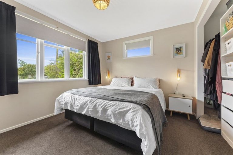 Photo of property in 6 Oriana Place, Highbury, Palmerston North, 4412