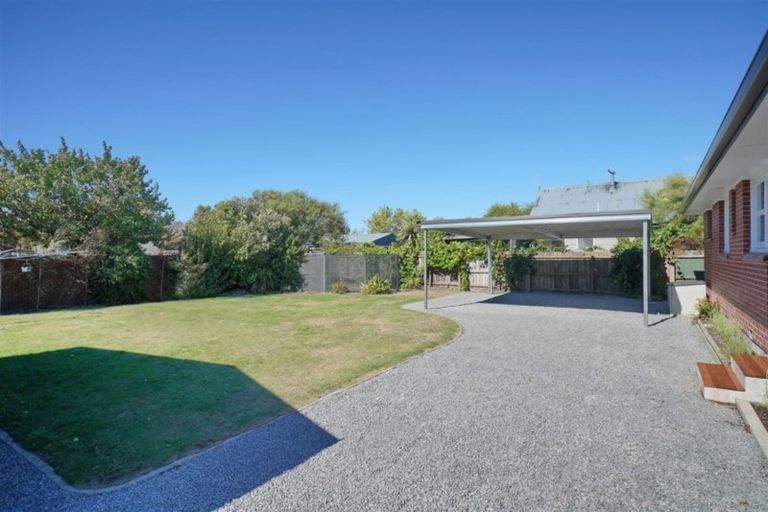 Photo of property in 15 Carters Road, Amberley, 7410