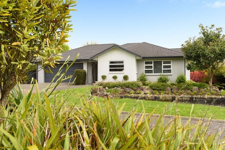 Photo of property in 6 Caldera Close, Pyes Pa, Tauranga, 3112