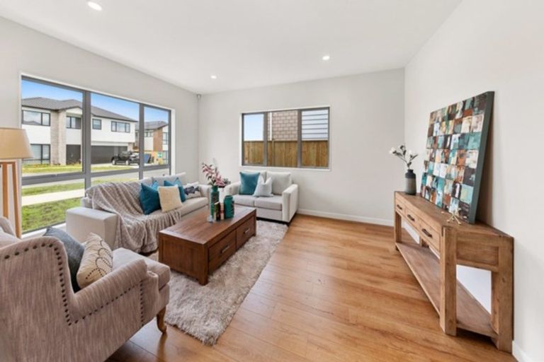 Photo of property in 29 Carrickdawson Drive, Flat Bush, Auckland, 2019
