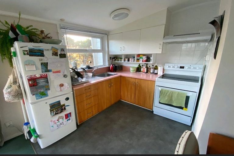 Photo of property in 2 Caprera Street, Melrose, Wellington, 6023