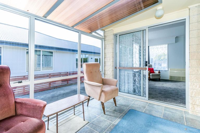 Photo of property in 10a Churchill Place, Waimate, 7924