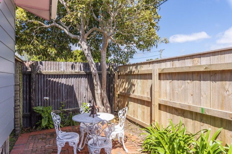 Photo of property in 13 Rauparaha Street, Waikanae Beach, Waikanae, 5036