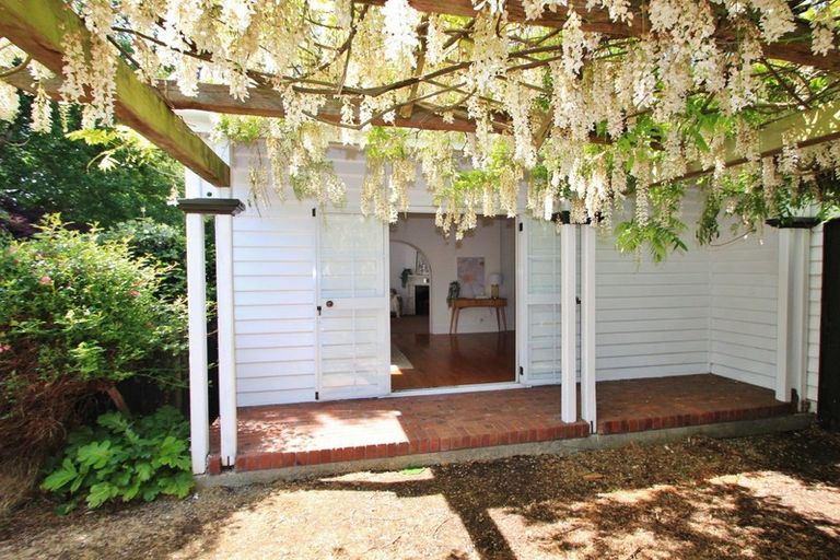 Photo of property in 25 Railway Esplanade, East Gore, Gore, 9710