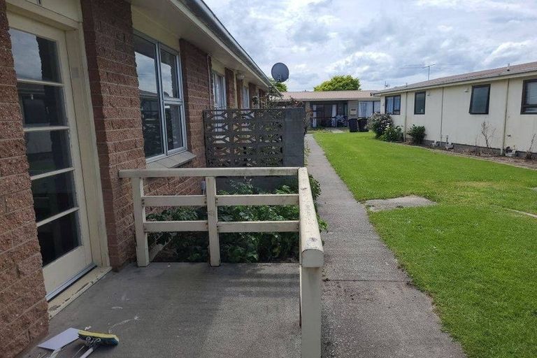 Photo of property in 1-12/71 Main Street, Mataura, 9712