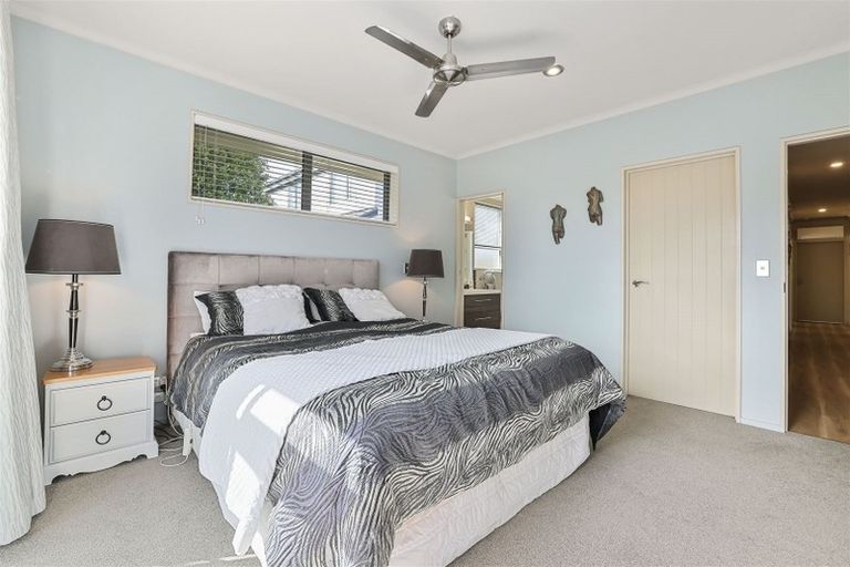 Photo of property in 29 Anglem Way, Northwood, Christchurch, 8051