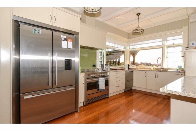 Photo of property in 15 Kotare Heights, Kerikeri, 0230