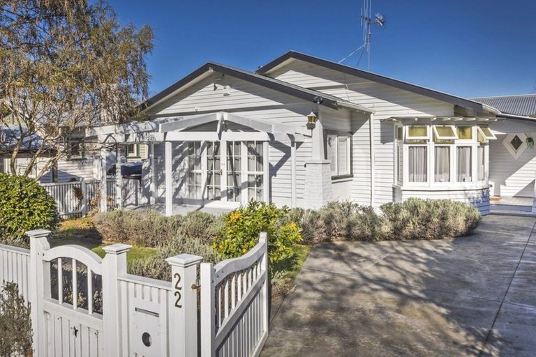 Photo of property in 22 Milverton Avenue, Hokowhitu, Palmerston North, 4410