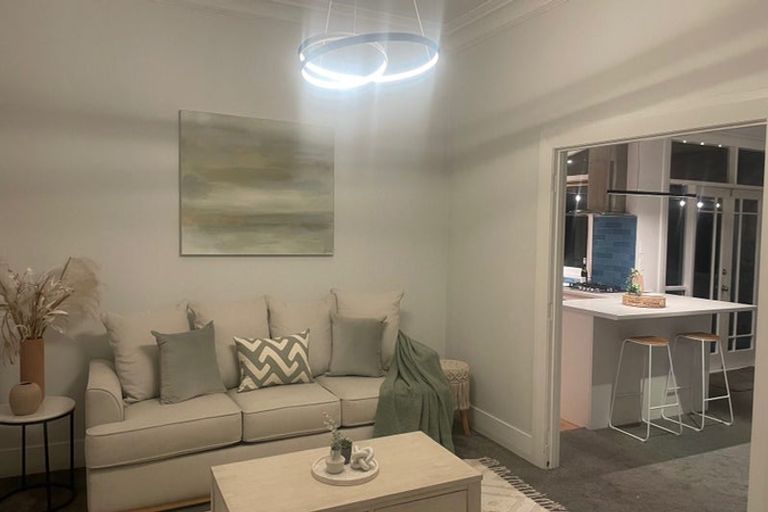 Photo of property in 92 Tomahawk Road, Andersons Bay, Dunedin, 9013