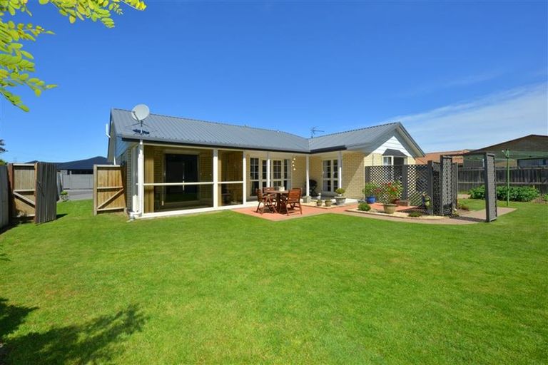 Photo of property in 5 Ti Rakau Drive, Woolston, Christchurch, 8023
