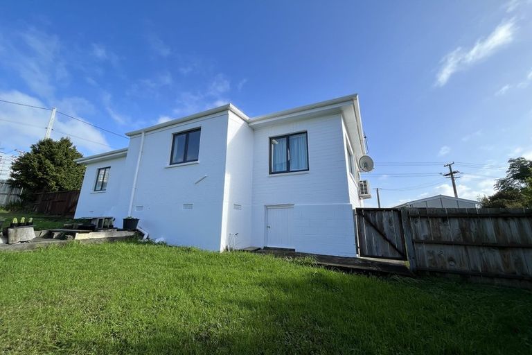 Photo of property in 15 View Road, Shelly Park, Auckland, 2014