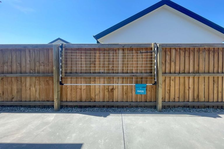 Photo of property in 16 Wexford Crescent, Halswell, Christchurch, 8025