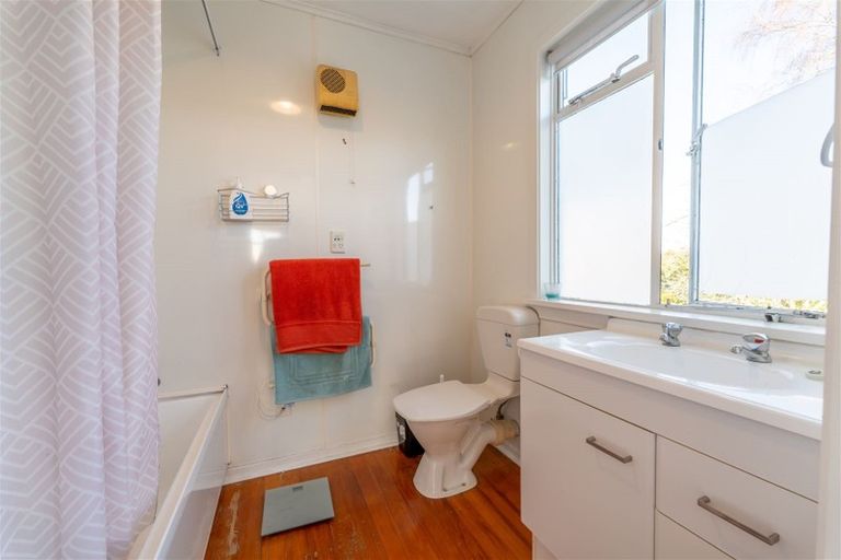 Photo of property in 128 Talbot Street, Geraldine, 7930